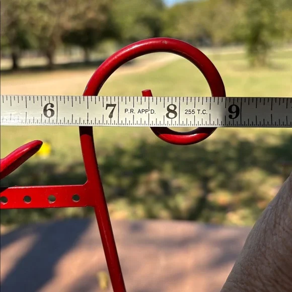 Red metal earring/necklace holder - Picture 6 of 8